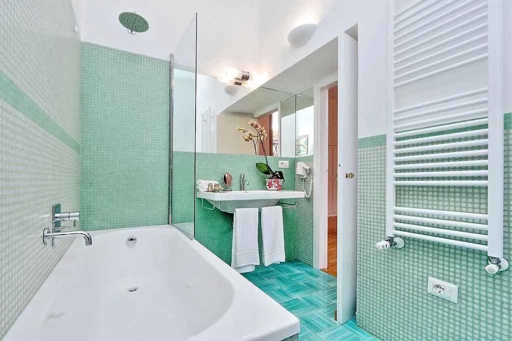 *** Guest house Al Corso 4 Hotel Rome Italy