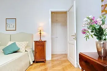 *** Guest house Al Corso 4 Hotel Rome Italy